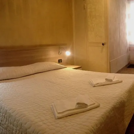 Hotel Lux